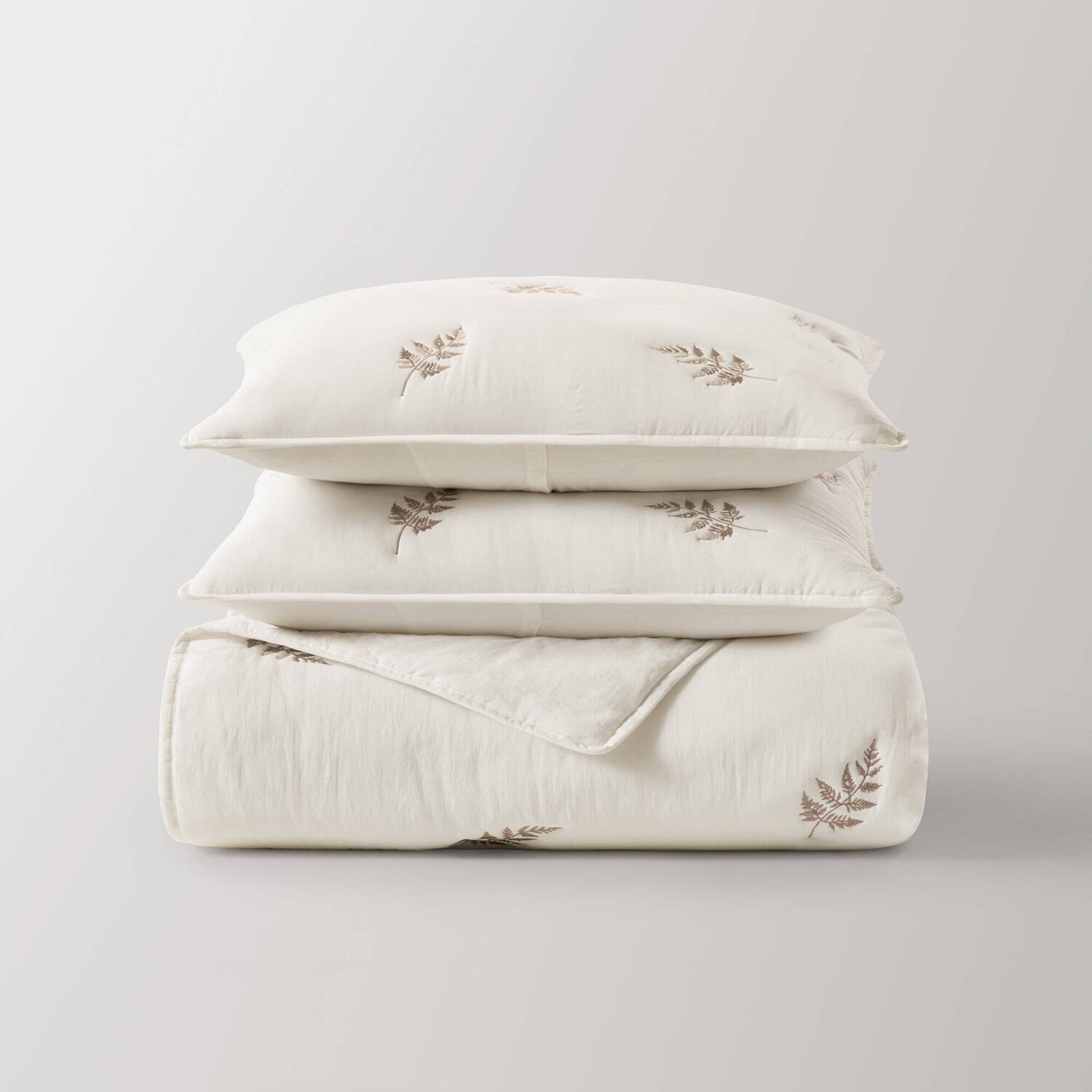 Harbor House Willow Botanical Cotton Lightweight 3-pc. Embroidered Quilt Set