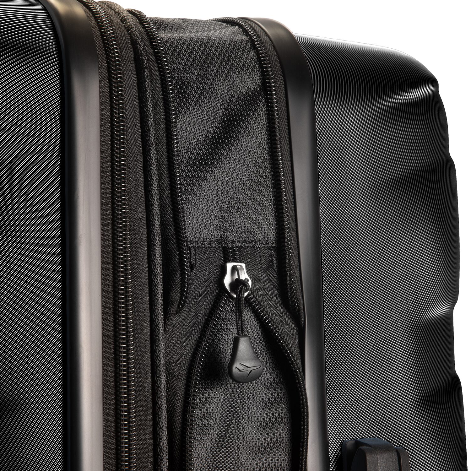 Skyway Everett 2.0 28 Inch Hardside Checked Spinner Luggage