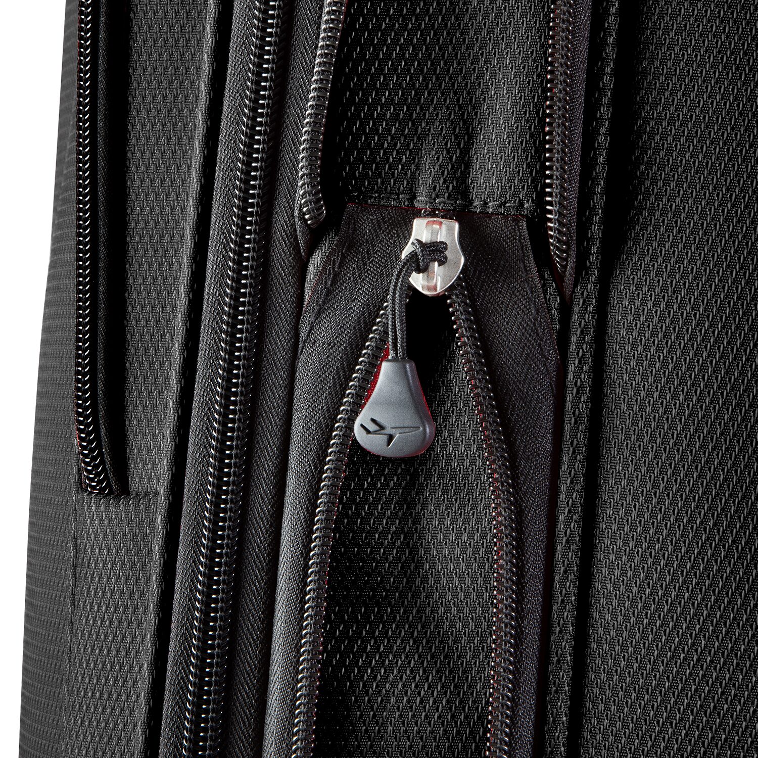 Skyway Everett 2.0 24 Inch Softside Checked Spinner Luggage