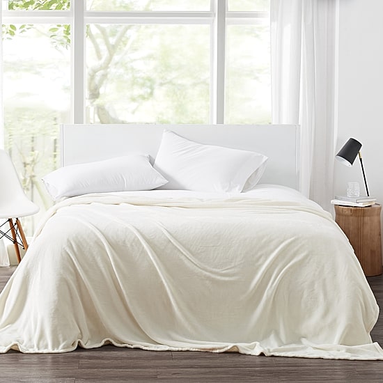 Cannon Solid Plush Blanket