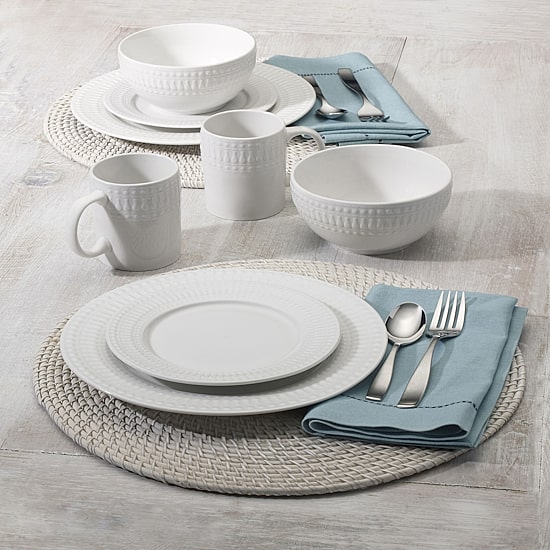 Pfaltzgraff Cassandra, White 16-pc. Porcelain Dinnerware Set