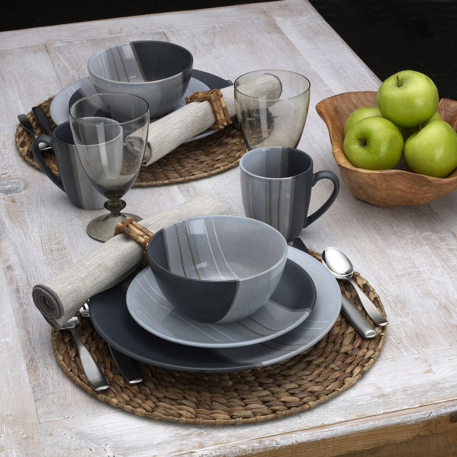 Pfaltzgraff Parker, Gray 16-pc. Stoneware Dinnerware Set