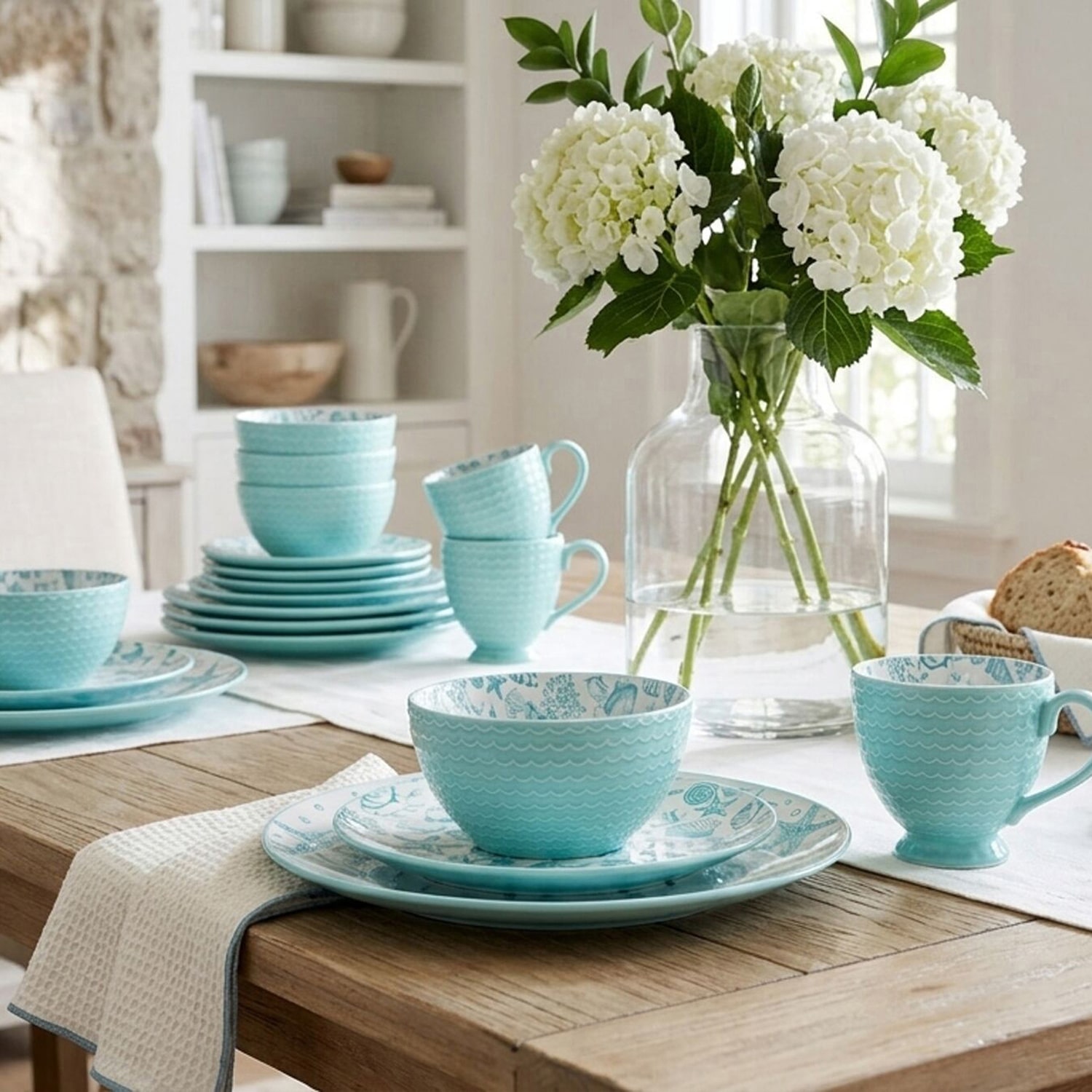 Pfaltzgraff Venice, Turquoise 16-pc. Stoneware Dinnerware Set