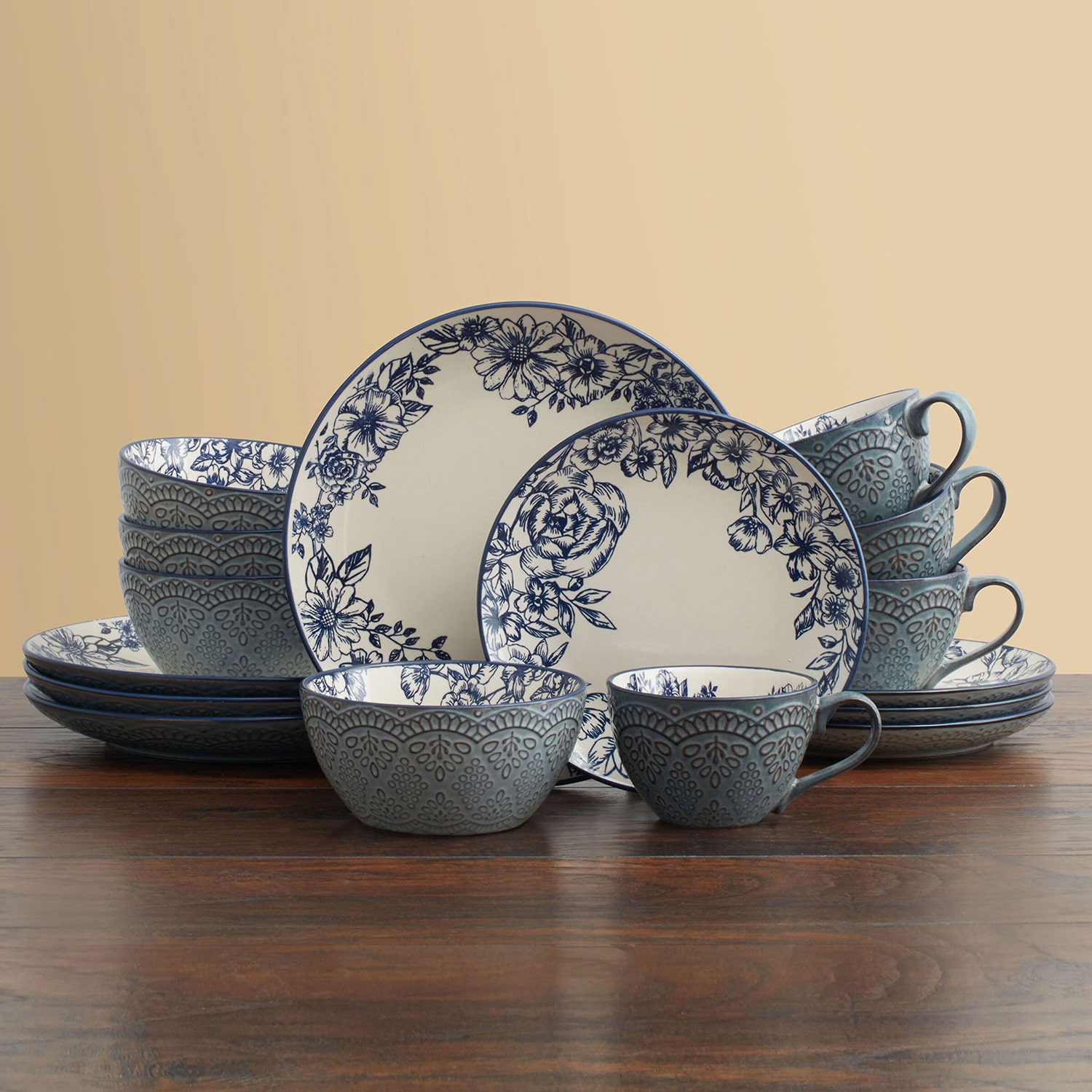 Pfaltzgraff Gabriela, Blue 16-pc. Stoneware Dinnerware Set