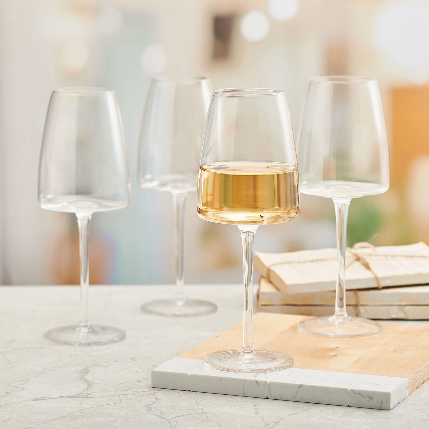 Mikasa Cora, Clear 4-pc. Wine Glass