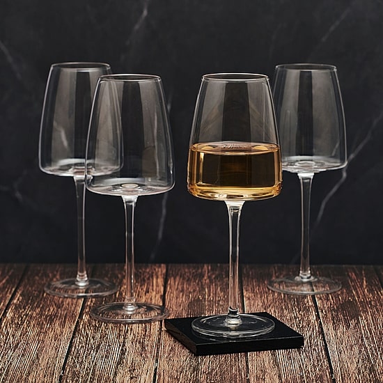 Mikasa Cora, Clear 4-pc. Wine Glass