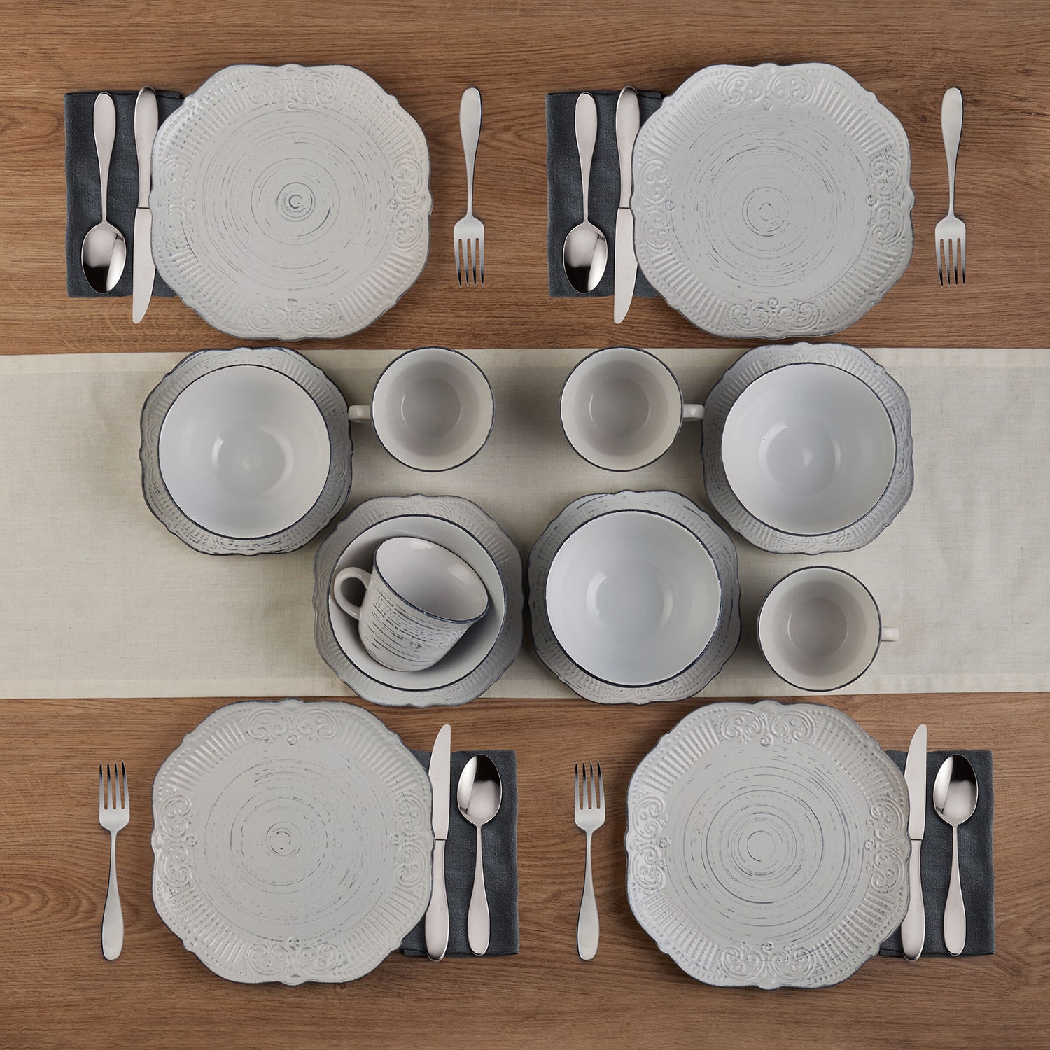 Pfaltzgraff Isabella, White 16-pc. Stoneware Dinnerware Set