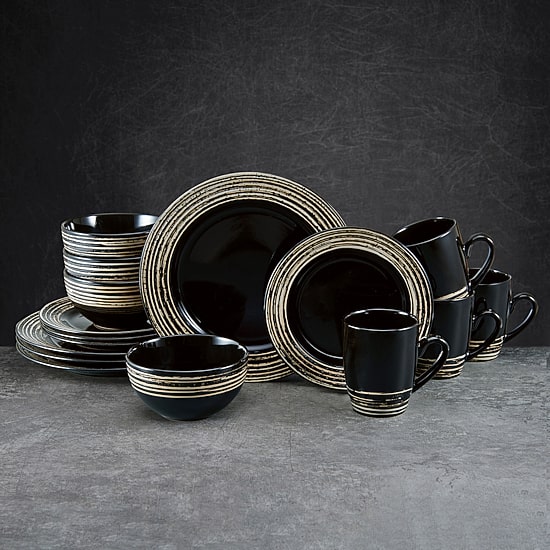Pfaltzgraff Bryson, Black 16-pc. Stoneware Dinnerware Set