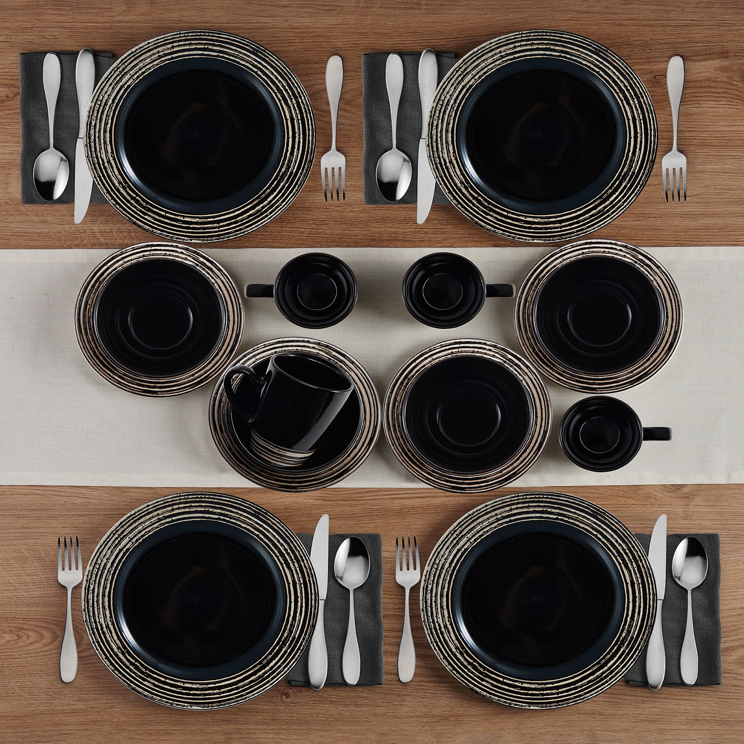 Pfaltzgraff Bryson, Black 16-pc. Stoneware Dinnerware Set