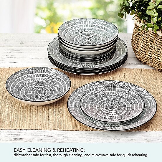 Pfaltzgraff Sketch Serenade, Black 12-pc. Porcelain Dinnerware Set
