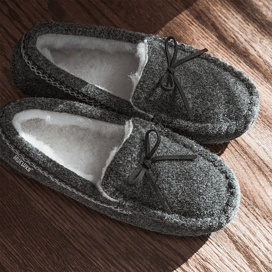 Muk Luks Ethan Mens Memory Foam Slip Resistant Slip-On Slippers
