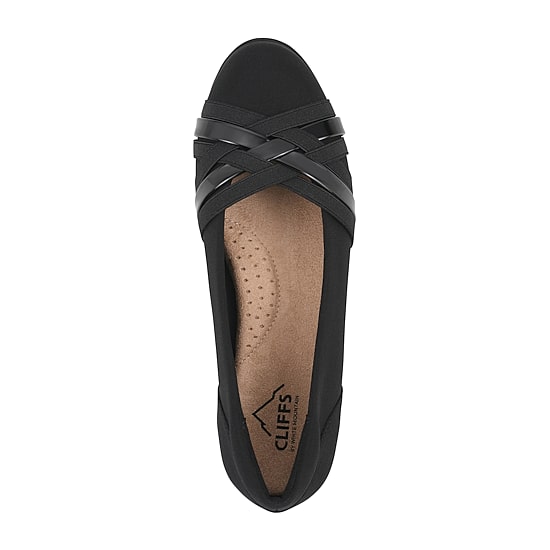 CLIFFS BY WHITE MOUNTAIN Womens Chic Almond Closed Toe Ballet Flats