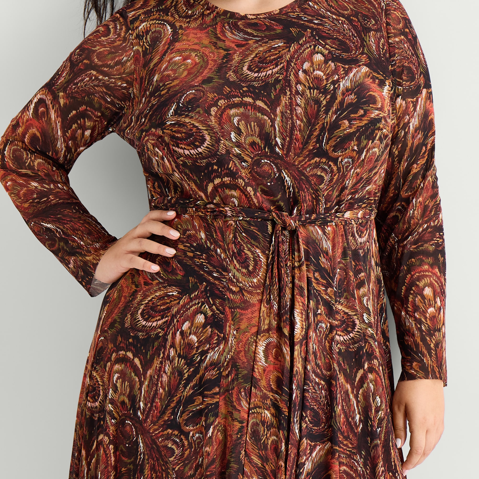 Sandra Darren Womens Plus Midi Round Neck Long Sleeve Fitted Abstract Fit + Flare Dress