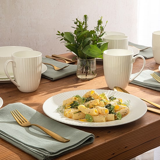 Gibson Beam 16-pc. Bone China Dinnerware Set