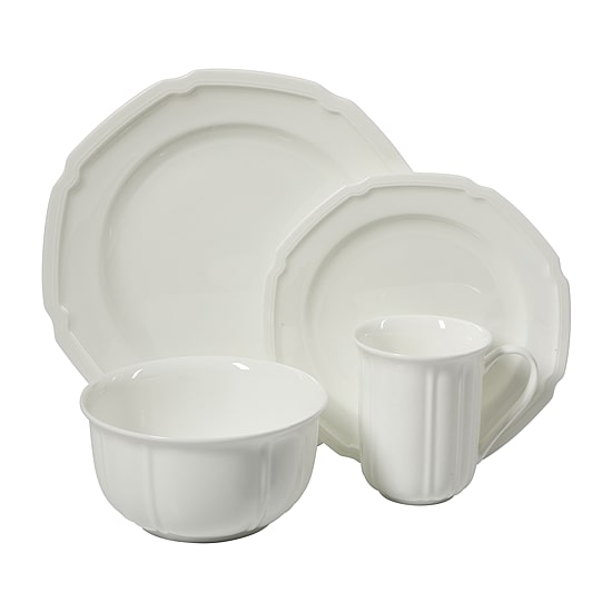 Gibson Bavaria 16-pc. Bone China Dinnerware Set