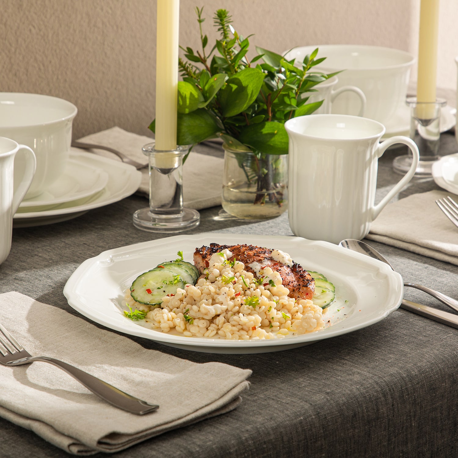 Gibson Bavaria 16-pc. Bone China Dinnerware Set