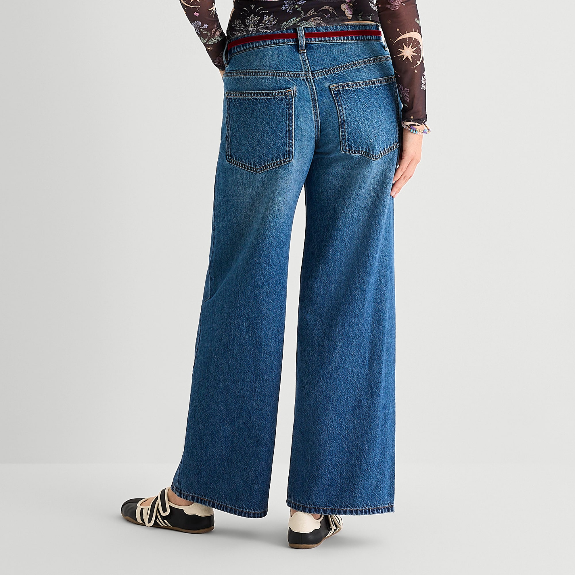 Arizona Womens Juniors Short Low Rise Baggy Fit Jean