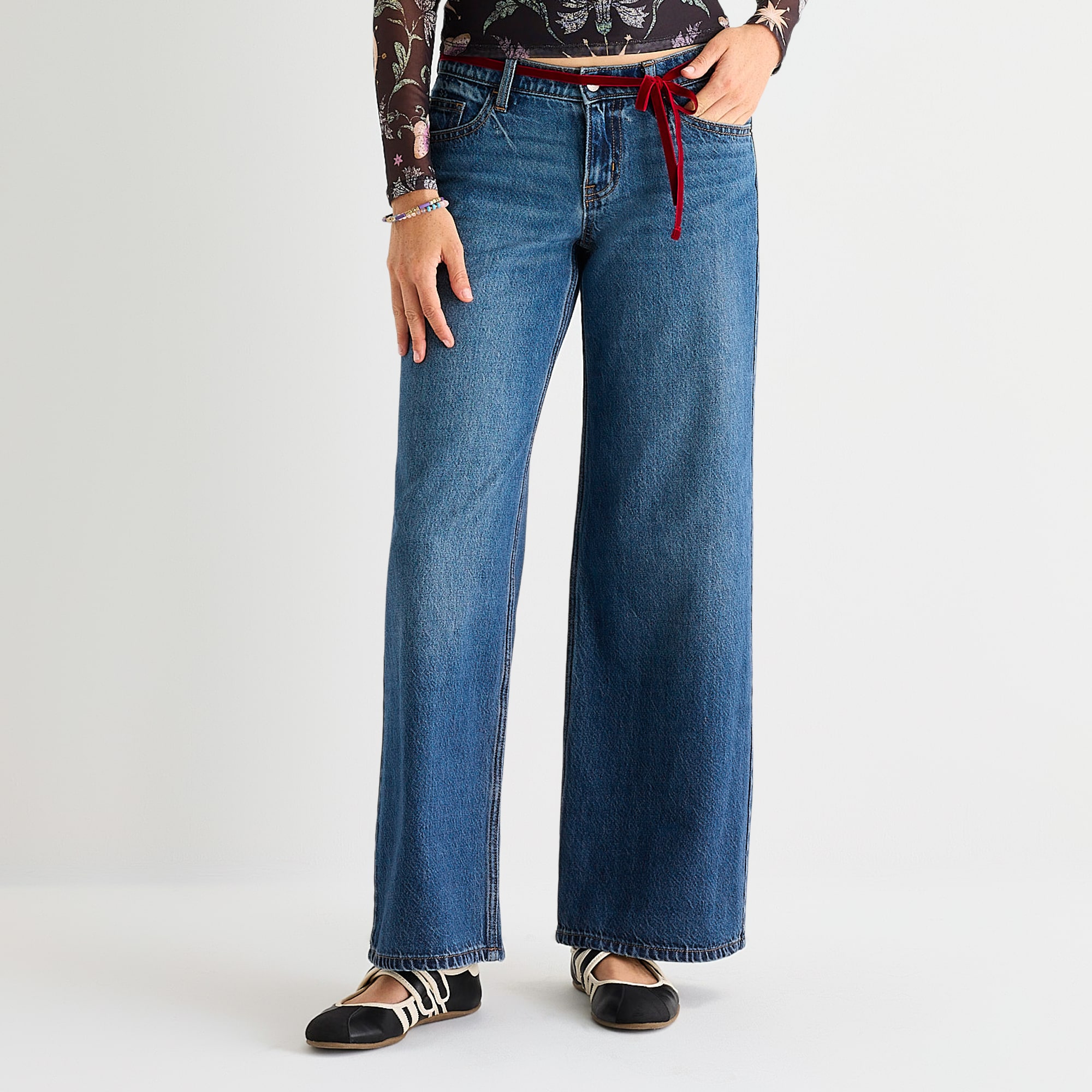 Arizona Womens Juniors Short Low Rise Baggy Fit Jean