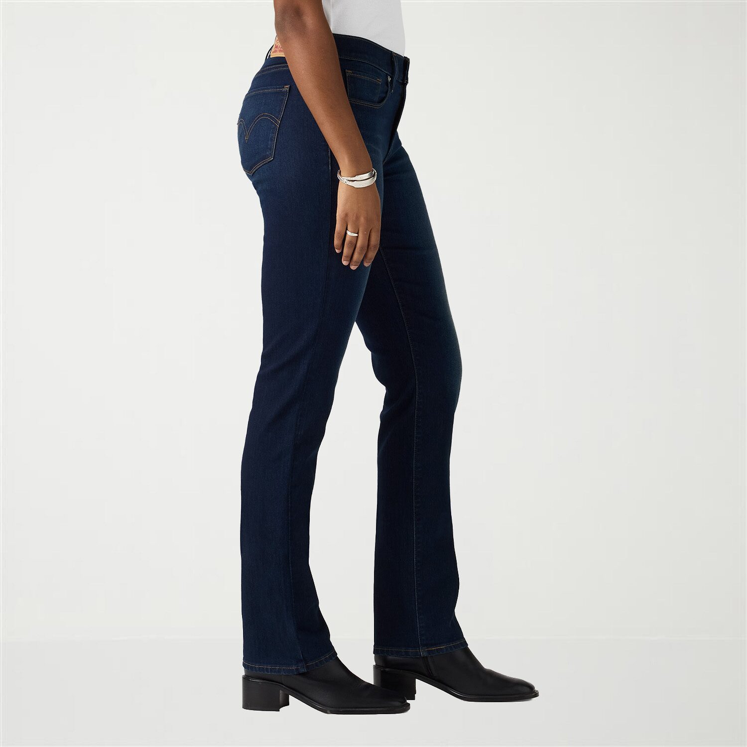 Levi's® Womens Mid Rise Classic Straight Jean