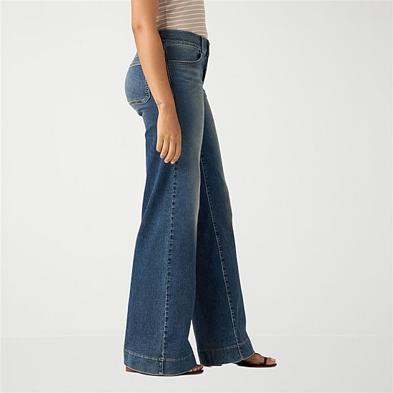 Levi's® Women’s Mid Rise 318 Shaping Wide Leg Jeans