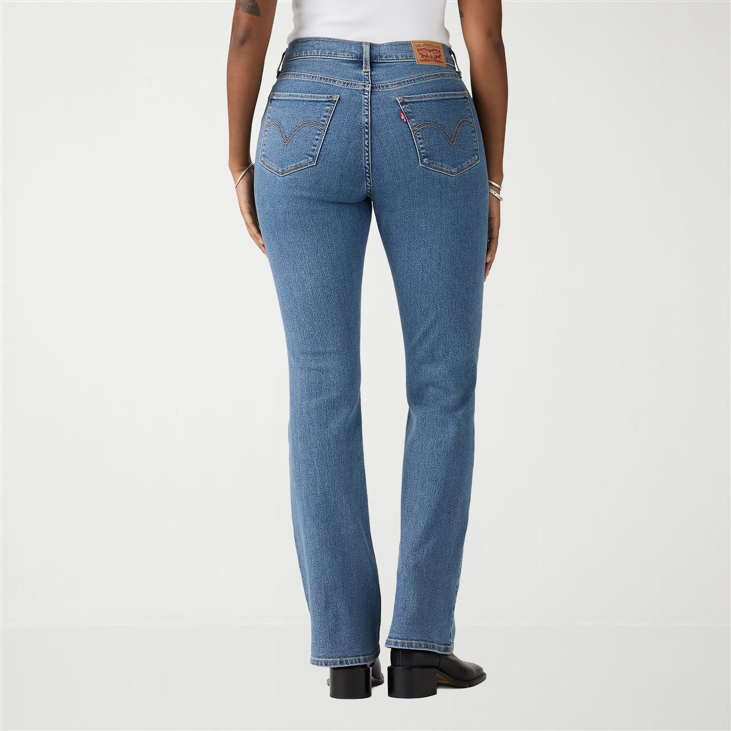 Levi's® Womens Mid Rise Classic Bootcut Jean