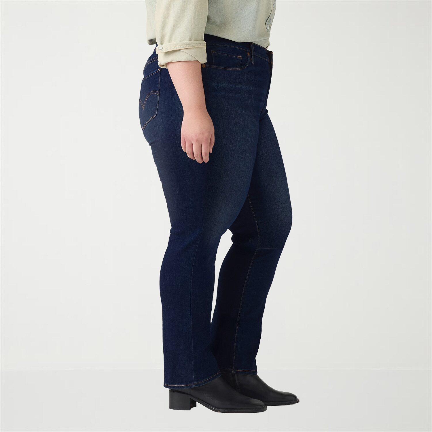 Levi's® Womens Plus Classic Straight Jean