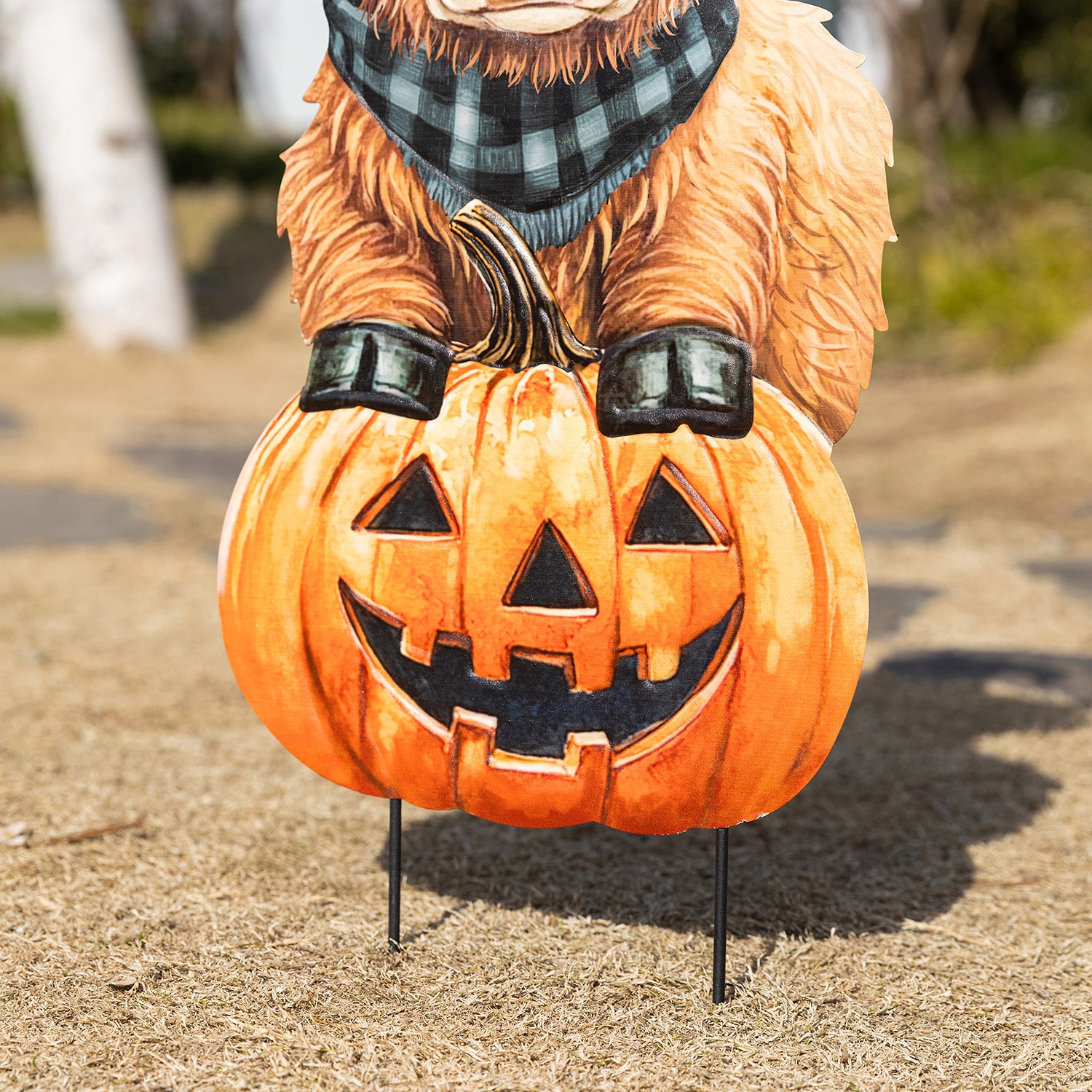 Glitzhome 30"Metal Painted Highland Cow Halloween Yard Art
