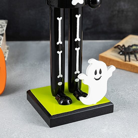 Glitzhome 18" Wood Skeleton Wood Nutcracker