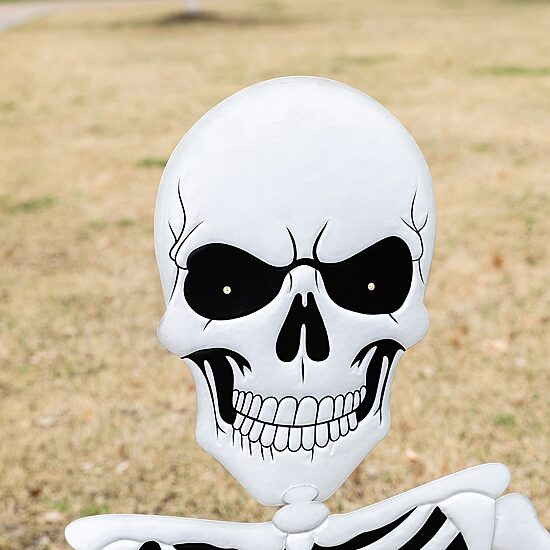 Glitzhome 36" Lighted Metal Ground Breaking Skeleton Halloween Yard Art