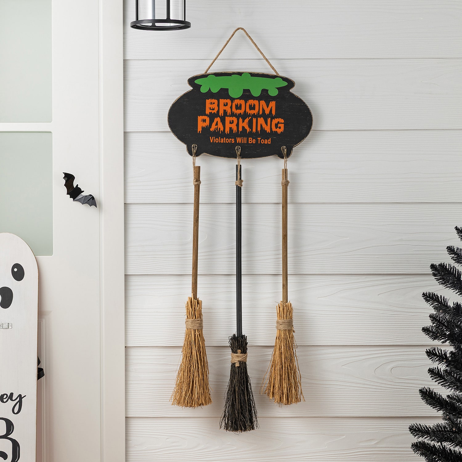 Glitzhome 37" Wooden Cauldron And Broom Halloween Porch Sign