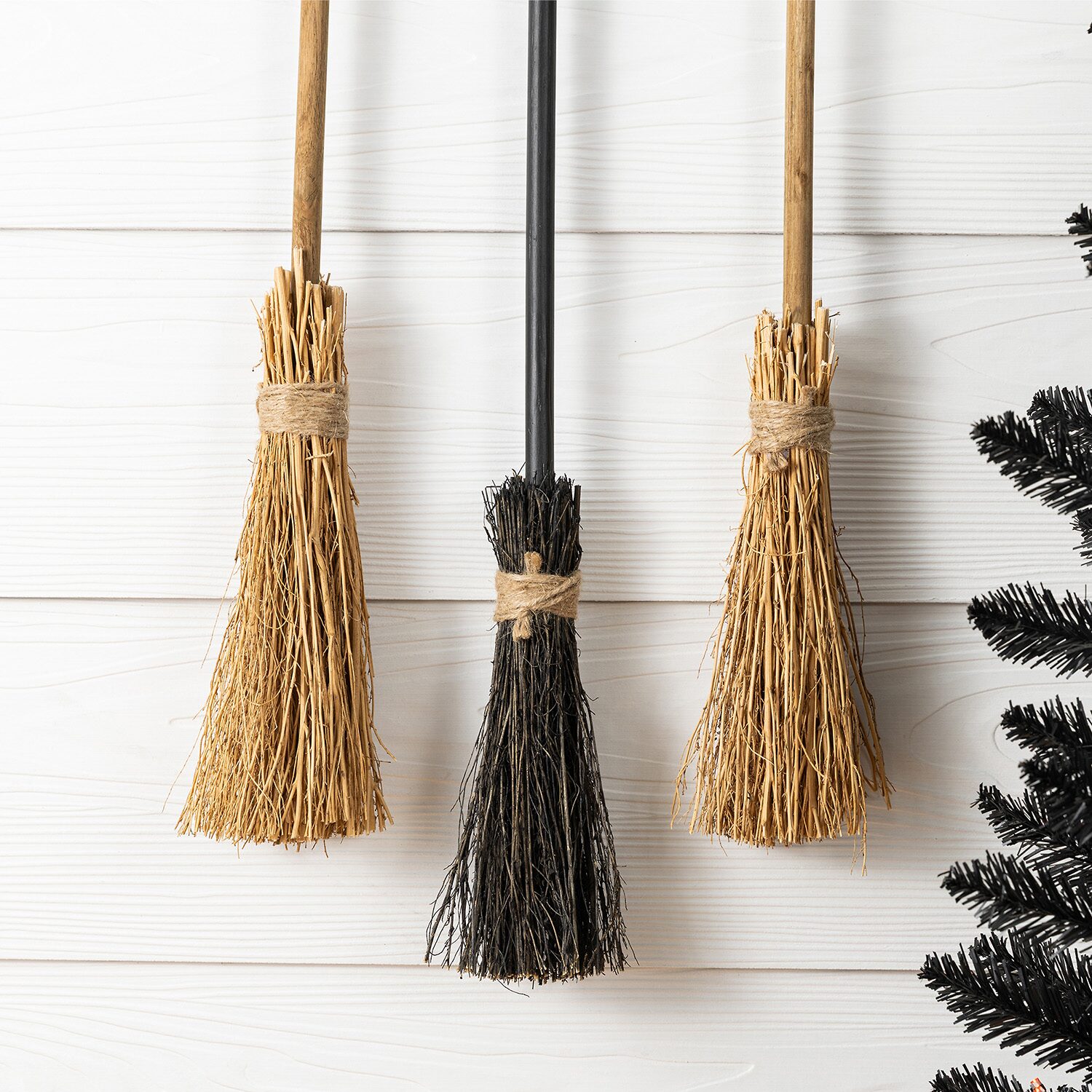 Glitzhome 37" Wooden Cauldron And Broom Halloween Porch Sign