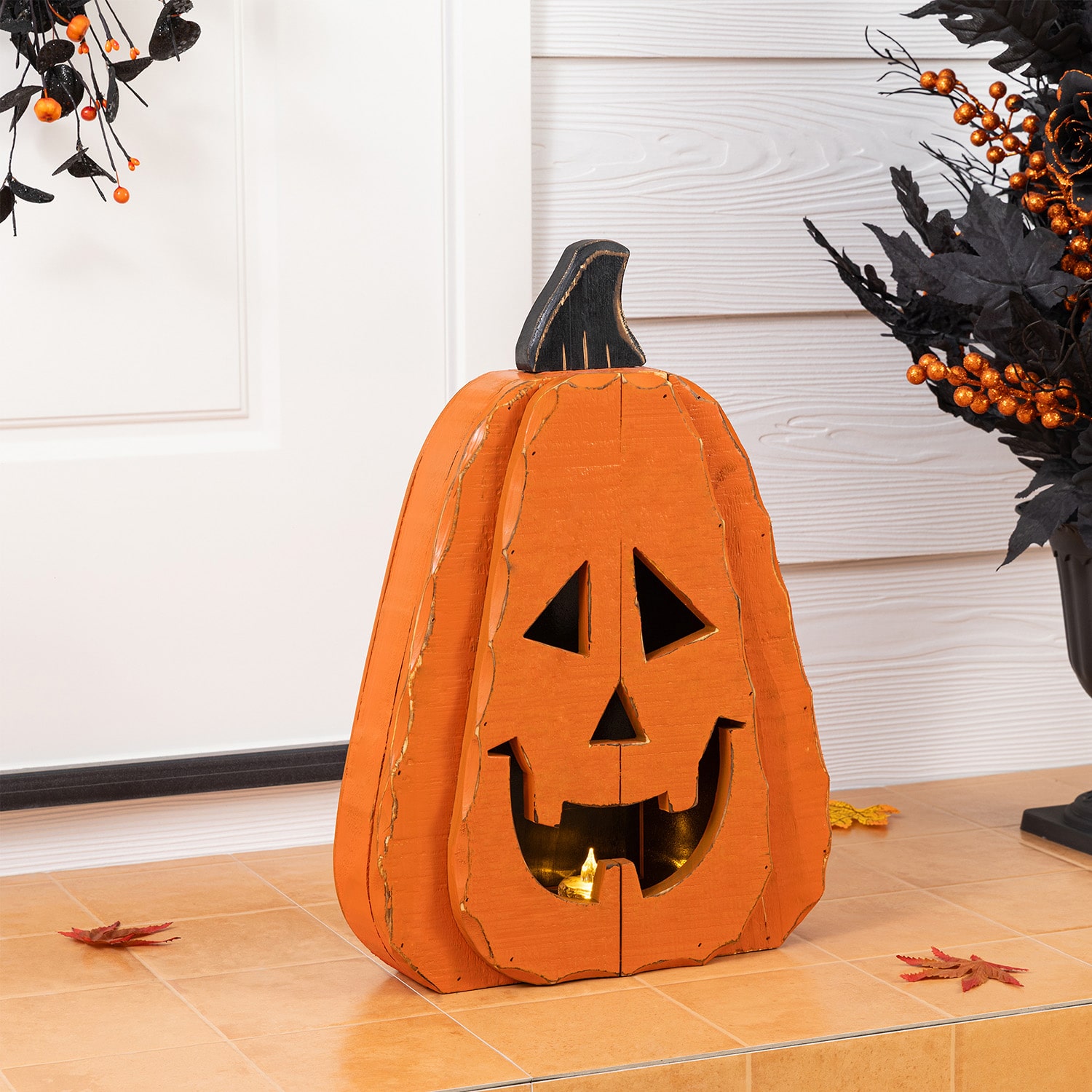 Glitzhome 18" Chunky Wood Jack-O-Lantern Halloween Porch Sign