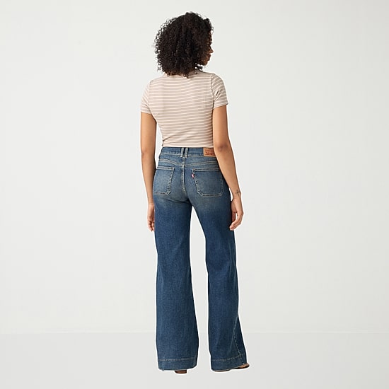 Levi's® Women’s Mid Rise 318 Shaping Wide Leg Jeans