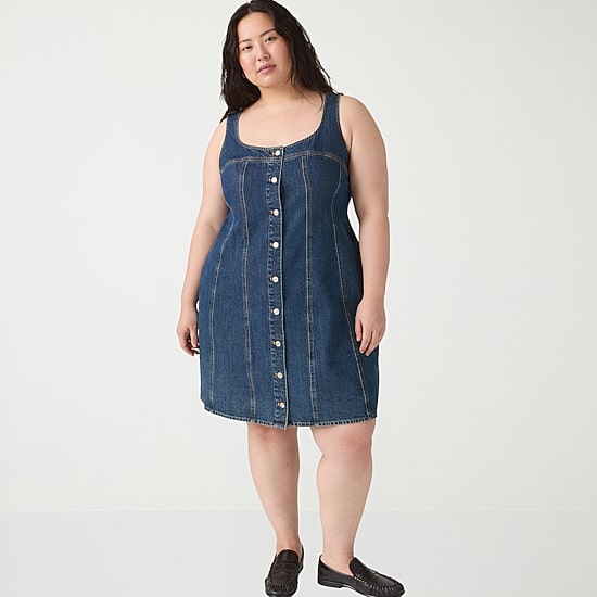 Levi's® Womens Plus V Neck Short Sleeve Shift Dress