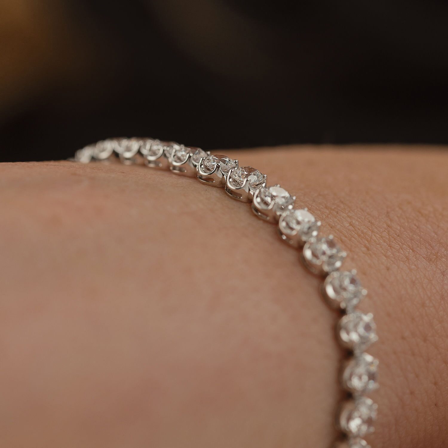 F / Vs2) Womens 5 CT. T.W. Lab Grown White Diamond 10K Gold / Inch Tennis Bracelet