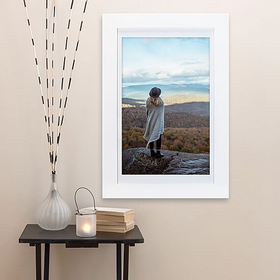 Malden 11x17/12x19 White Manhattan Dg 1-Opening Wall Frame
