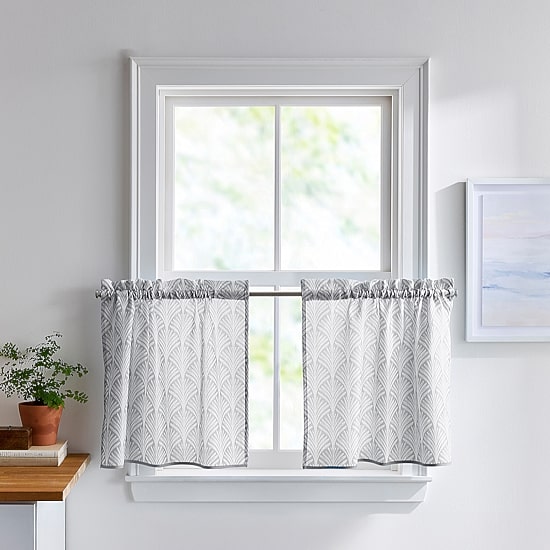 CHF Fan Scallop 2-pc. Rod Pocket Window Tier