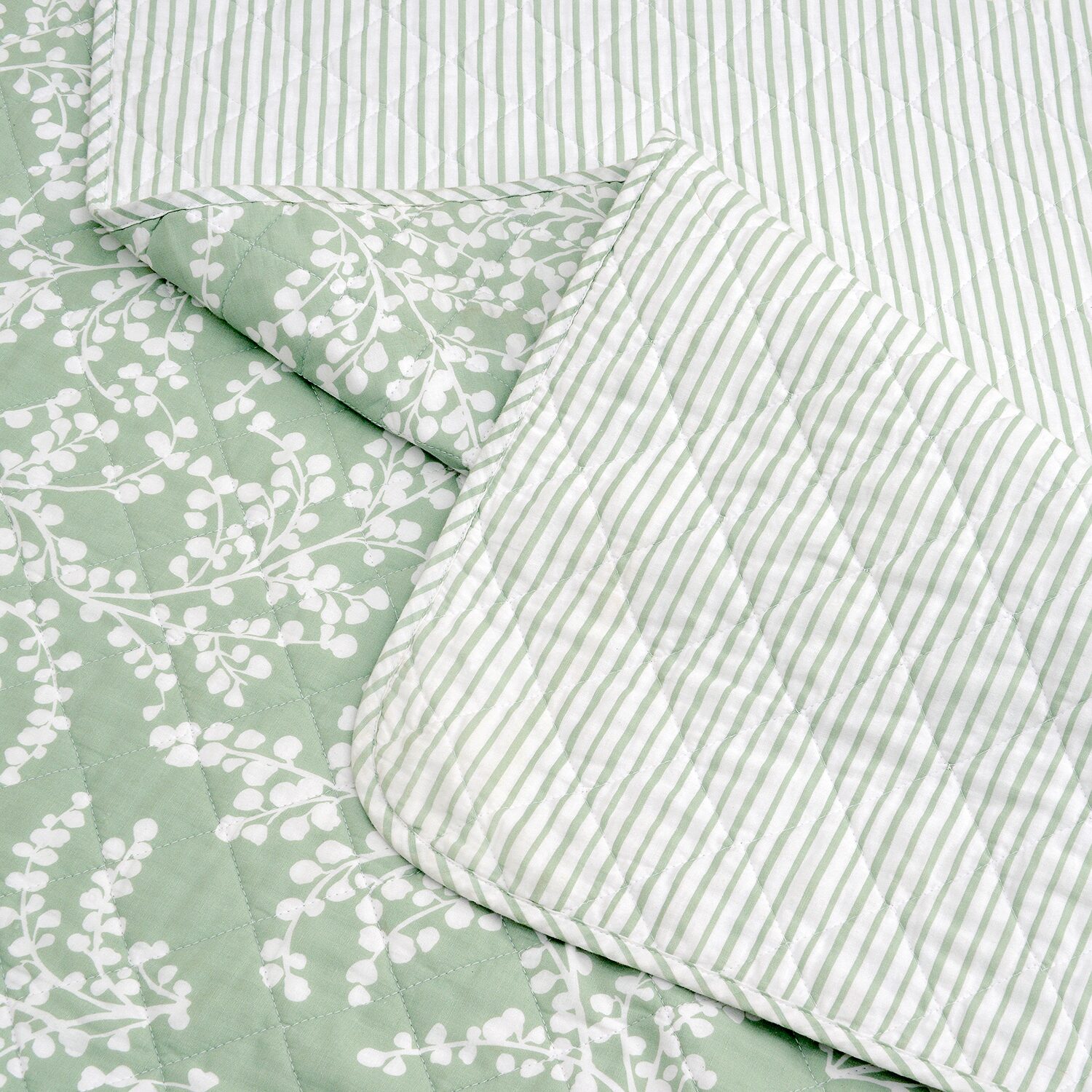 Martha Stewart Layered Branches 3-pc. Quilt Set