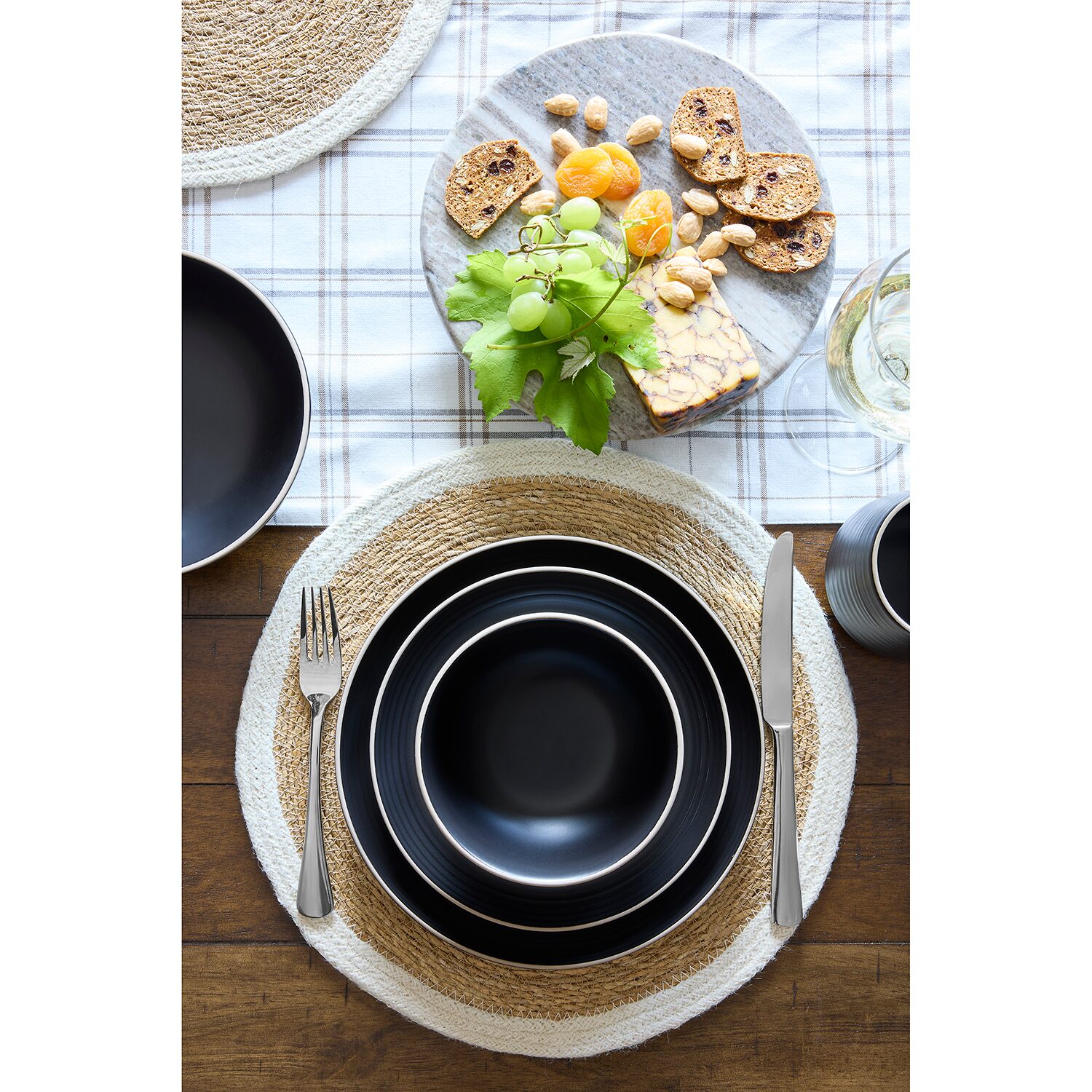 Linden Street Harper Stoneware Serving Bowl