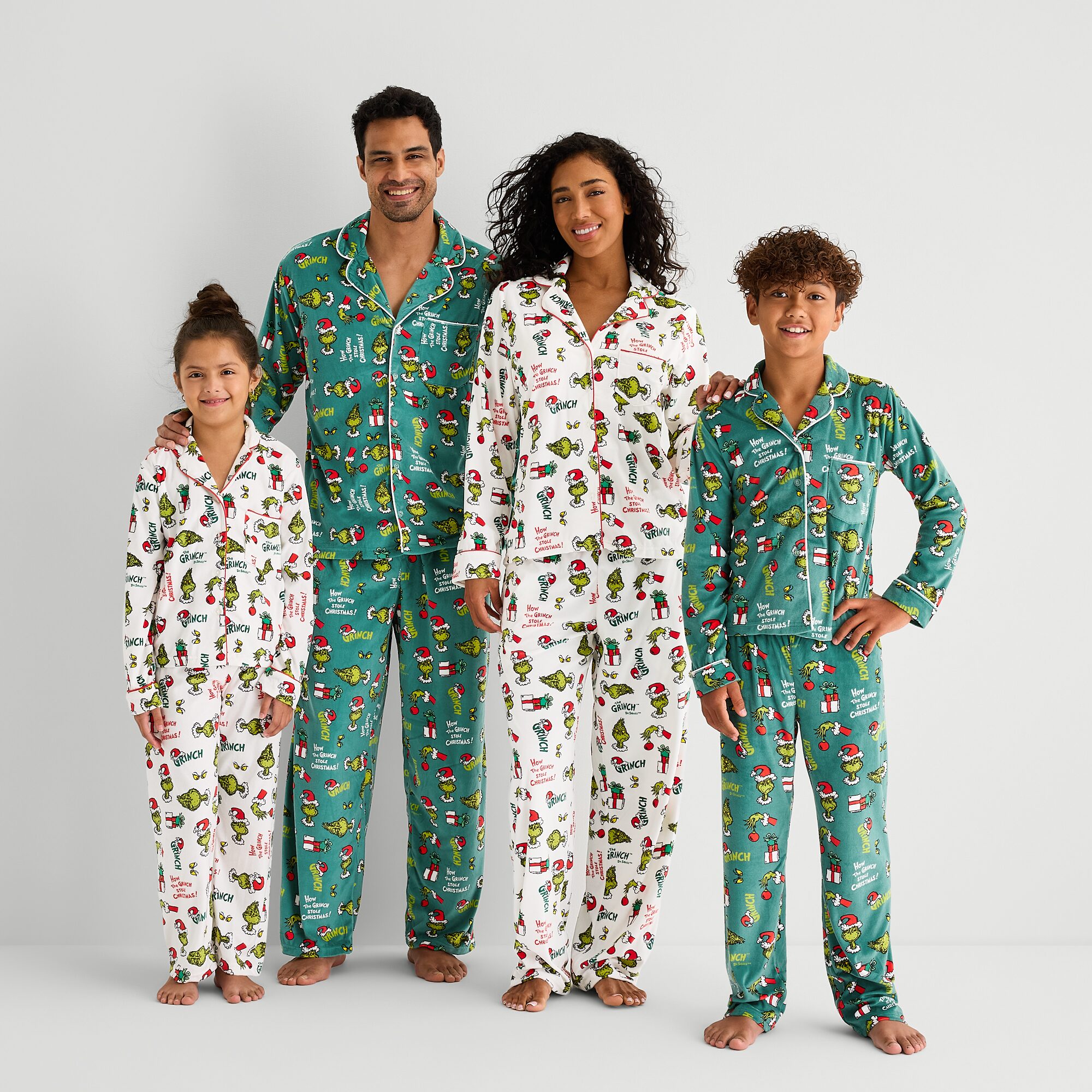 Womens Dr. Seuss Grinch Velour V-Neck Long Sleeve 2-pc. Matching Family Pajama Set