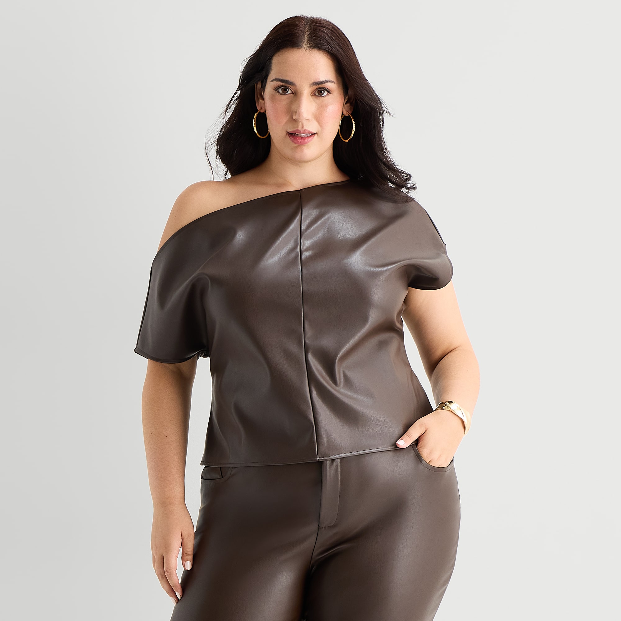 Bold Elements Womens Plus Asymmetrical Neck Off Shoulder Top
