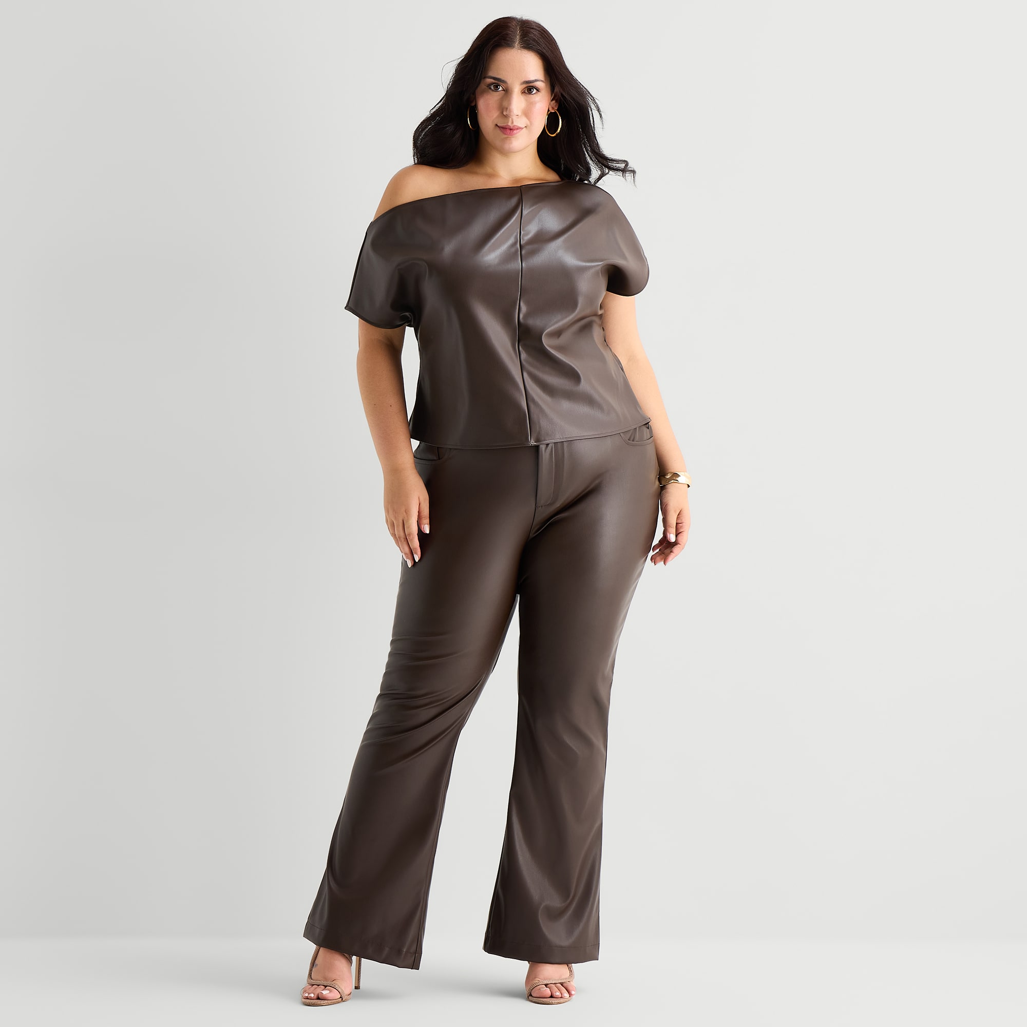 Bold Elements Womens Plus Asymmetrical Neck Off Shoulder Top