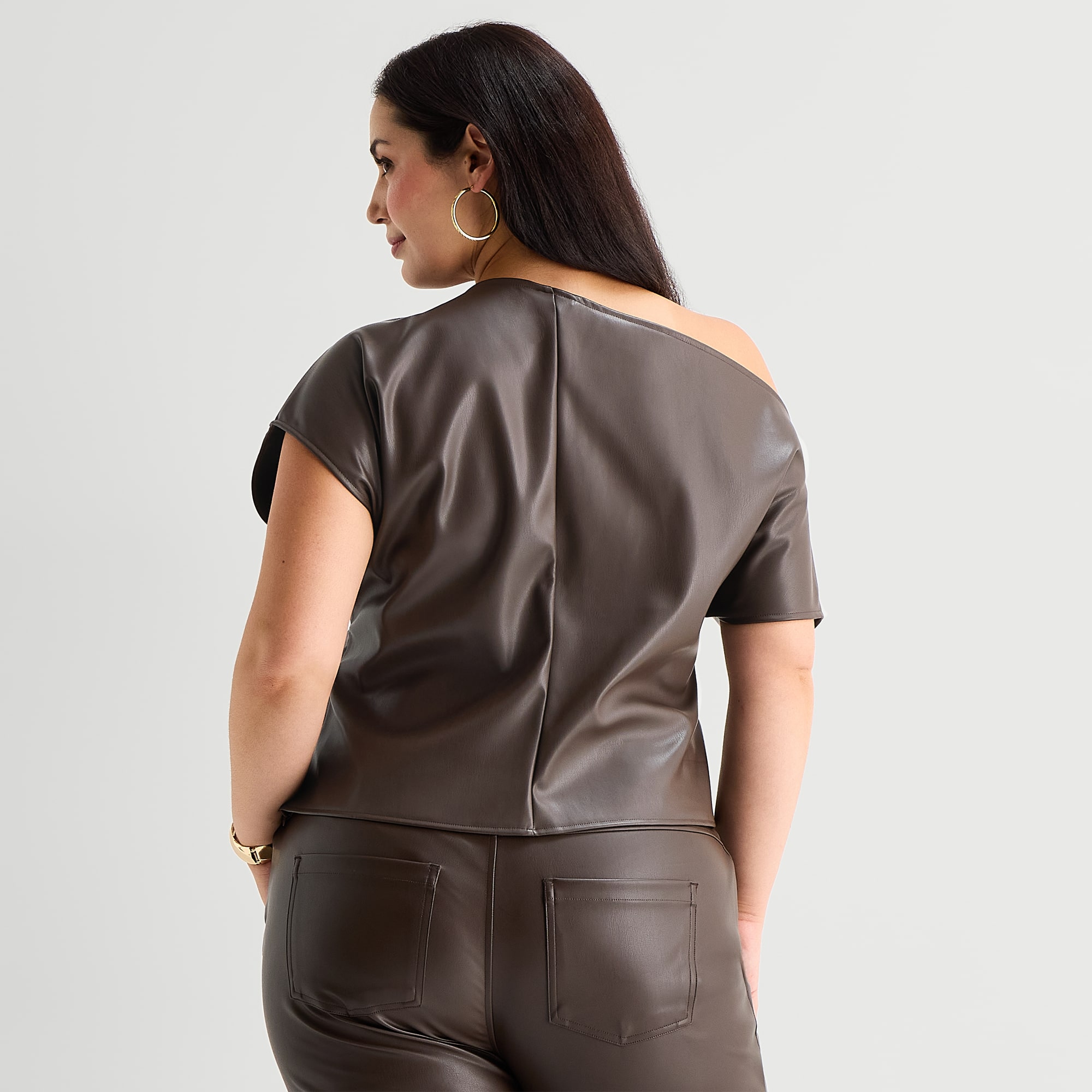 Bold Elements Womens Plus Asymmetrical Neck Off Shoulder Top