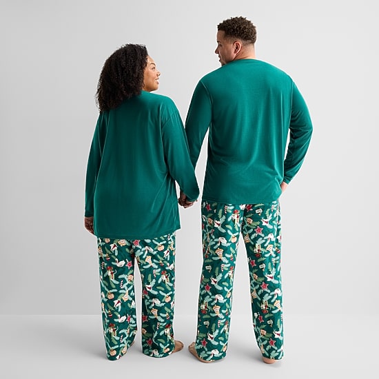 North Pole Trading Co. Unisex Adult Crew Neck Long Sleeve 2-pc. Matching Family Plus Pajama Set