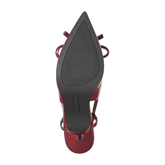 BANDOLINO Margla Womens Pointed Closed Toe Kitten Heel Pumps