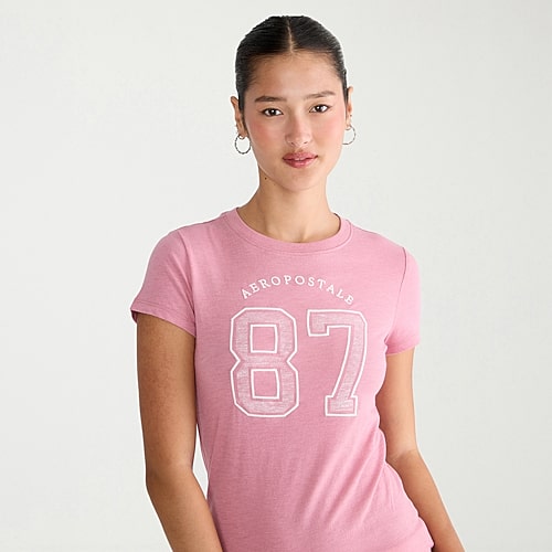 Aéropostale Womens Crew Neck Short Sleeve Classic Fit Graphic T-shirt In Multiple Colors