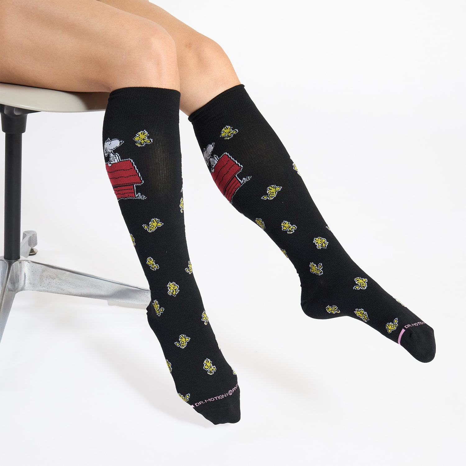 Dr.Motion Womens Snoopy Knee High Socks