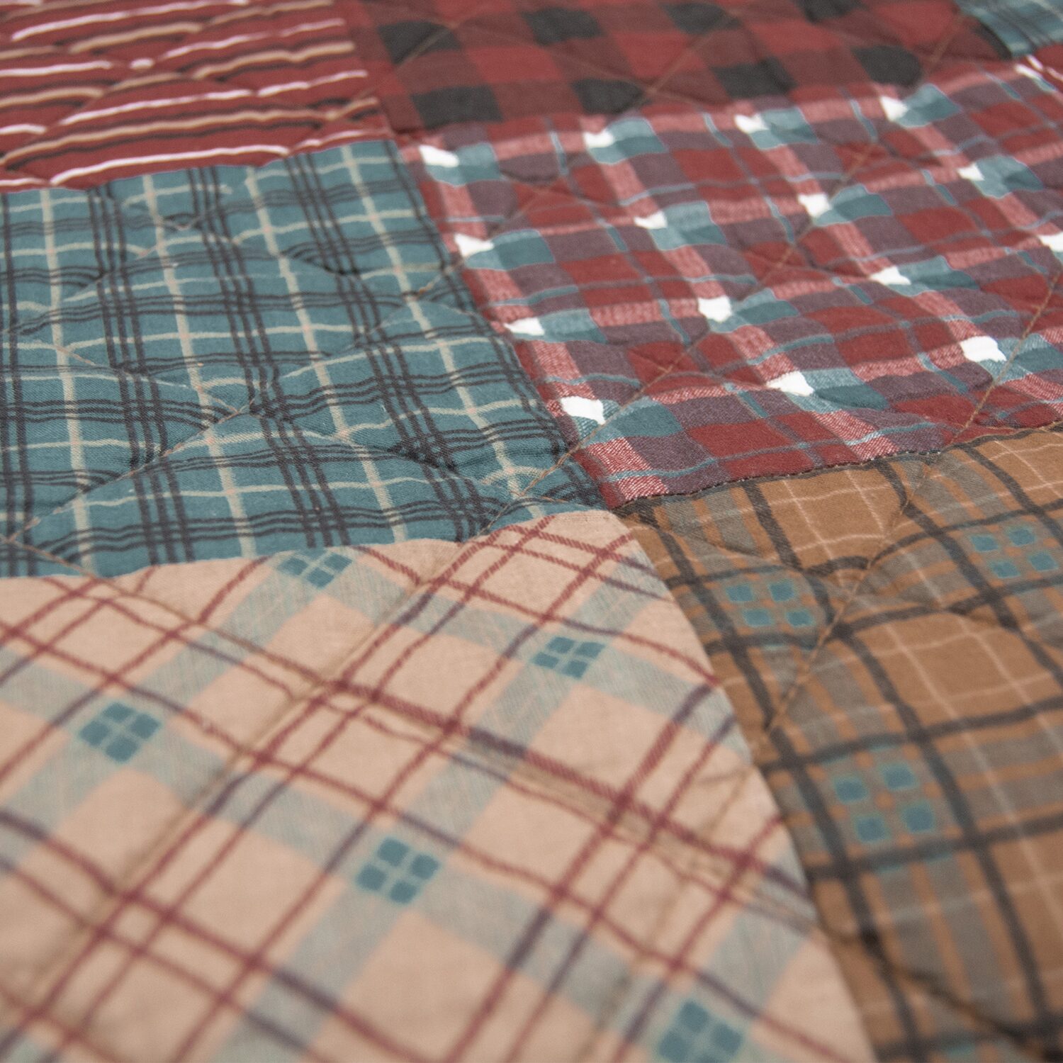 Donna Sharp Appalachia Plaid Hypoallergenic Quilt Set