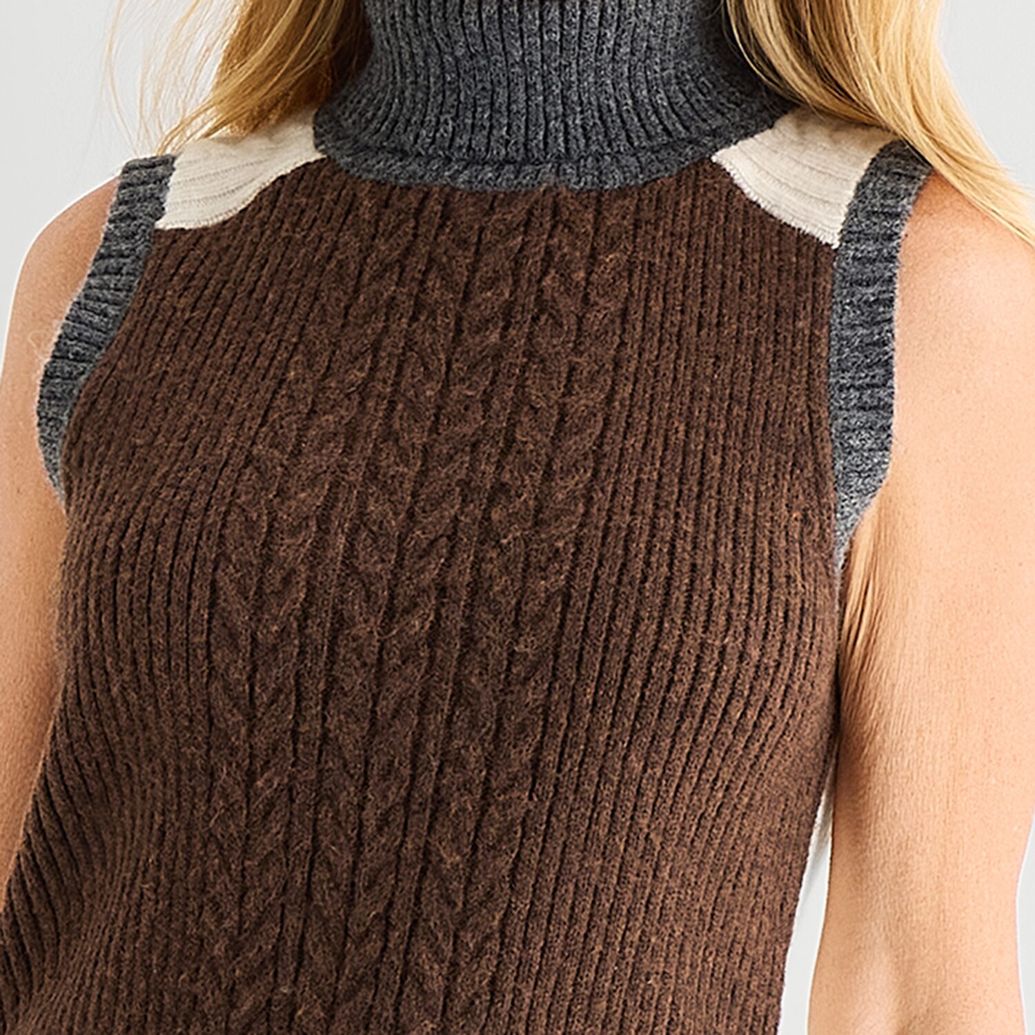 Liz Claiborne Womens Turtleneck Sweater Vest