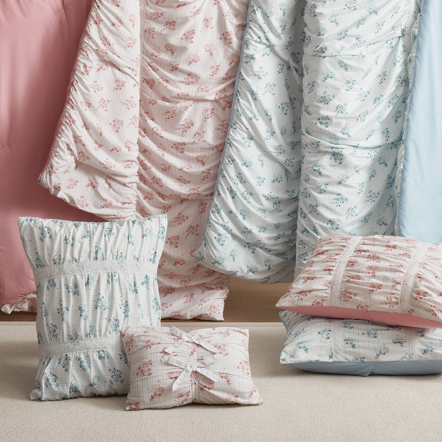 Intelligent Design Anna Ruched Floral Comforter Set